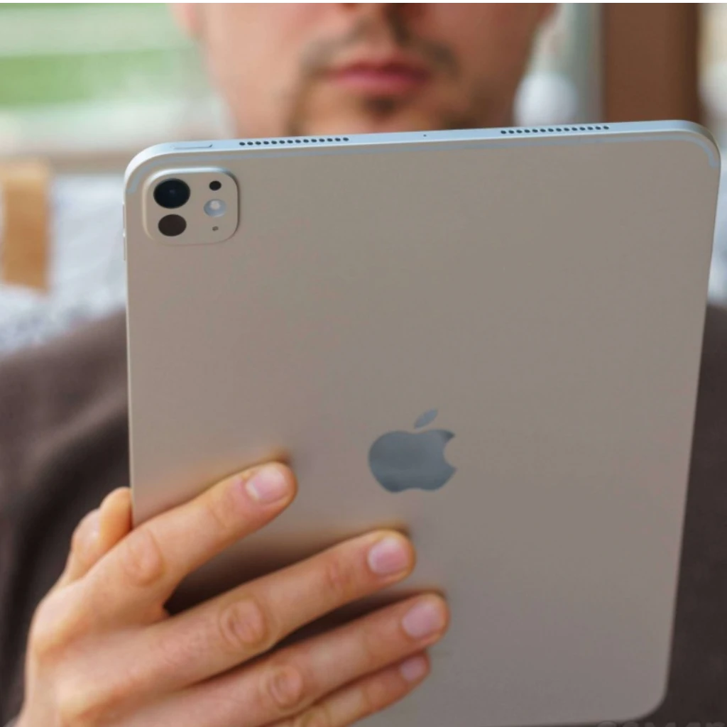 Apple iPad Pro 11 inch professional tablet for creative and business work